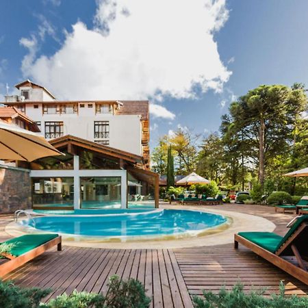 Bavaria Sport Hotel Gramado Ngoại thất bức ảnh The swimming pool at the hotel