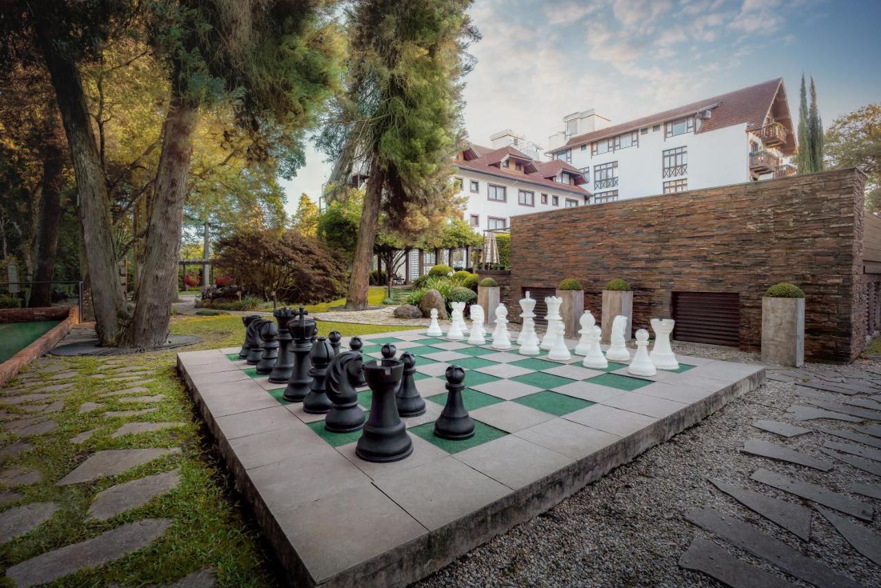 Bavaria Sport Hotel Gramado Ngoại thất bức ảnh The Chess Garden