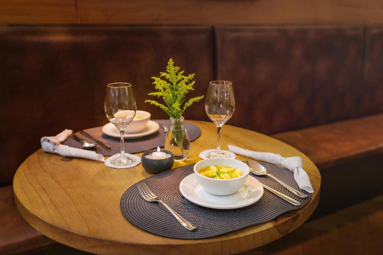 Bavaria Sport Hotel Gramado Ngoại thất bức ảnh A place setting