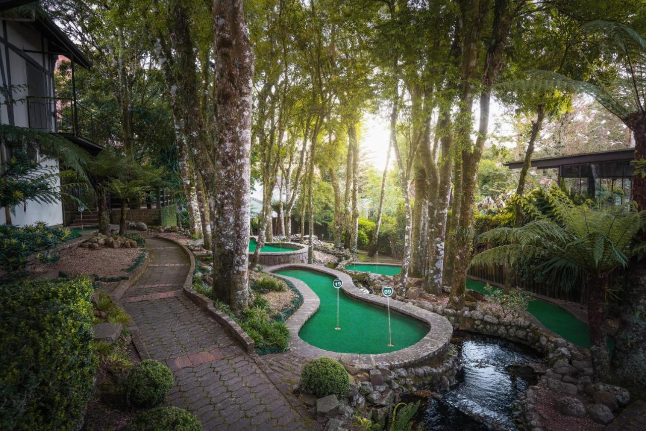 Bavaria Sport Hotel Gramado Ngoại thất bức ảnh The golf course at the hotel