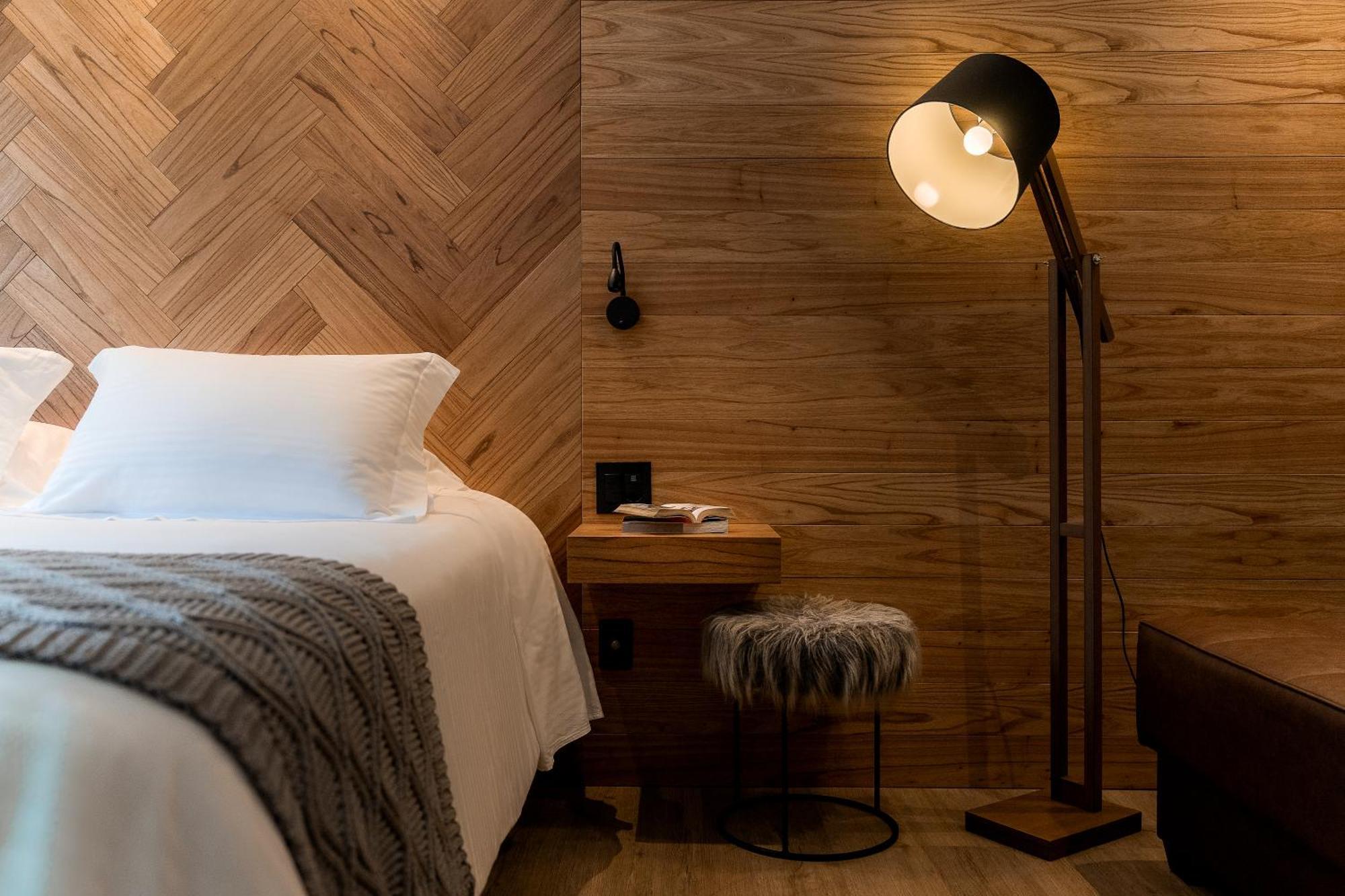 Bavaria Sport Hotel Gramado Ngoại thất bức ảnh A floor lamp