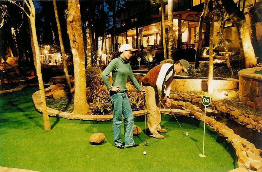 Bavaria Sport Hotel Gramado Ngoại thất bức ảnh Golfers at the 1984 Olympic Games